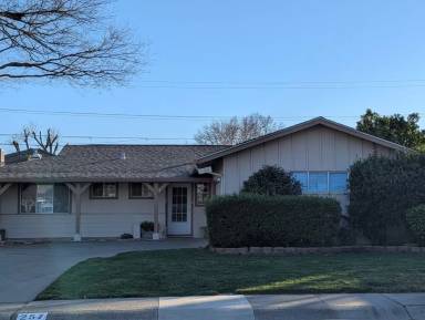 Main picture of 257 Ironwood St