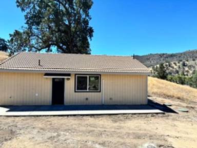 Main picture of 23578 Lakeview Dr