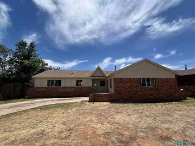 Main picture of 817 Prairieview Dr