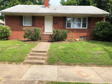 Main picture of 1209 Rowe St