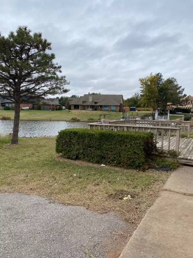 Main picture of 6448 W Hefner Rd