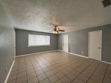 Main picture of 7320 Kingman St