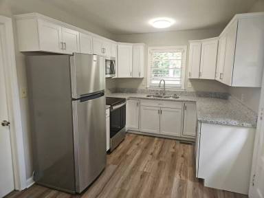 Main picture of 1151 Pinehurst Dr SE
