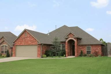 Main picture of 2605 SE 5th St