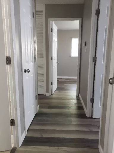 Main picture of 6726 Baytree Dr