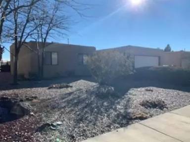 Main picture of 5906 Broken Arrow Ln NW