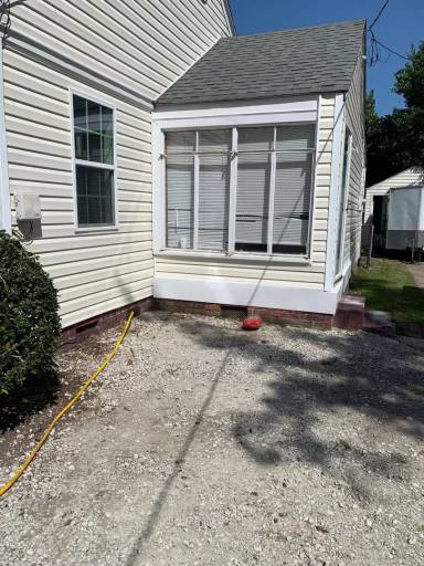 Main picture of 112 N Library St