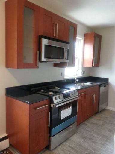 Main picture of 7 Gould Ave