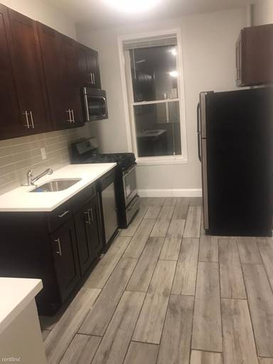 Main picture of 98 Wayne St
