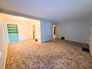 Main picture of 1120 SW Jane Ave