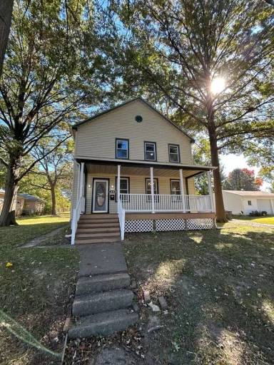 Main picture of 3610 Oakmount Ave