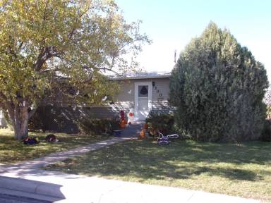 Main picture of 300 McFarland Ave