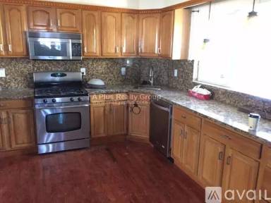 Main picture of 97 Paine St