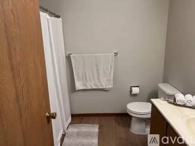 Main picture of 225 Woodside Dr