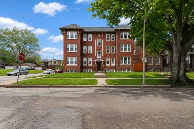 Main picture of 4000 De Tonty St