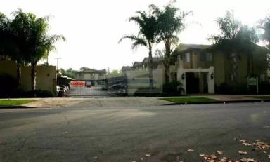 Main picture of 922 N Vine Ave