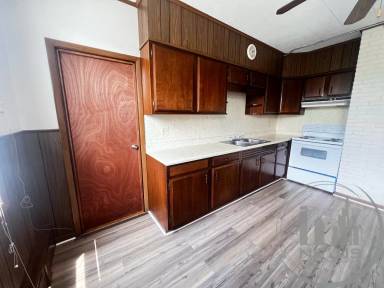 Main picture of 127 Mill St