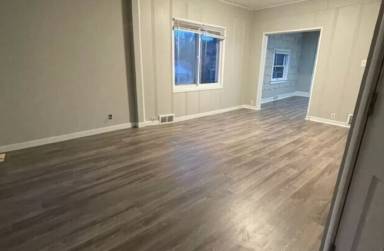 Main picture of 313 8th Ave N