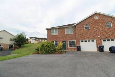 Main picture of 1901 Buttonwood Ct