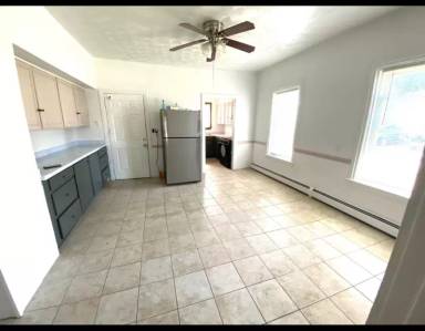 Main picture of 80 Warren Ave