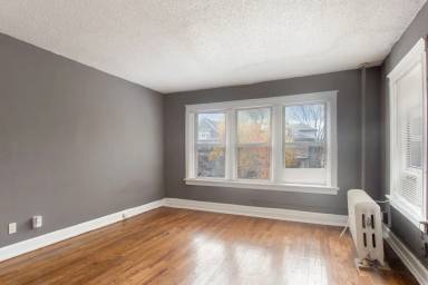 Main picture of 3743 Washington St