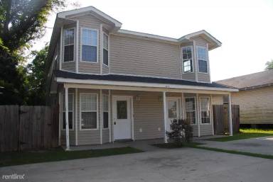Main picture of 2114 33rd Ave