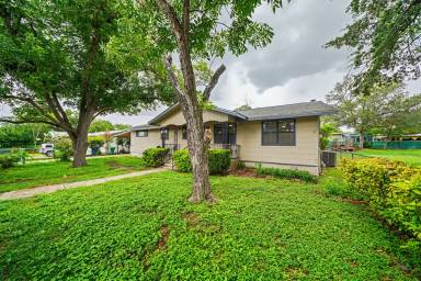 Main picture of 12715 Middle Ln