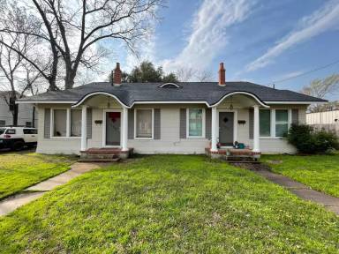 Main picture of 407 E Pease St