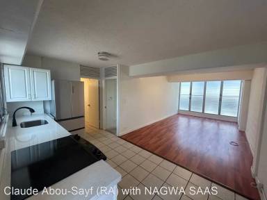 Main picture of 931 University Ave