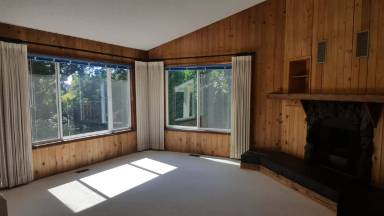 Main picture of 8065 SW Ridgeway Dr