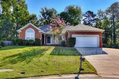 Main picture of 4400 Peregrine Pl
