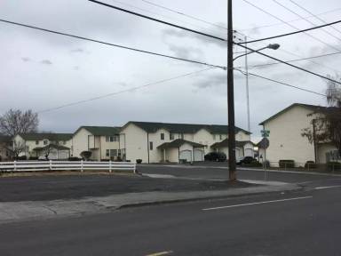 Main picture of 1326 S Skyline Dr