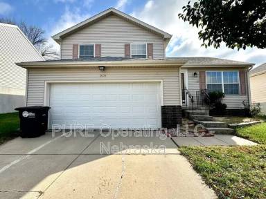 Main picture of 7879 Bauman Ave