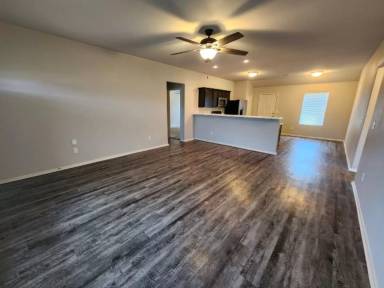 Main picture of 2420 Vivian Dr