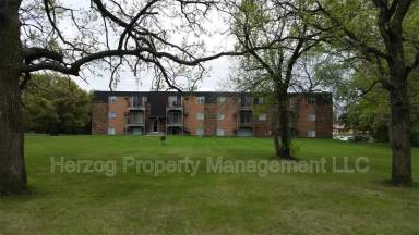 Main picture of Lakewood Apartments