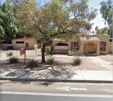 Main picture of 599 W. 5th St. - House