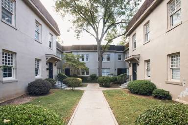 Main picture of First Park Apartments