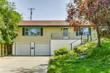 Main picture of 3905 N 61st St
