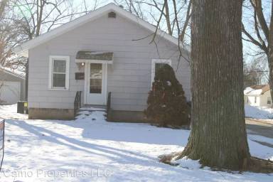 Main picture of 1320 West St