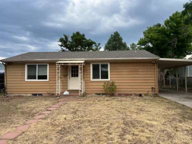 Main picture of 3930 S Jason St
