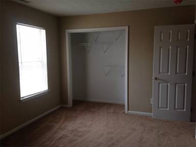 Main picture of 180 W Balview Ave