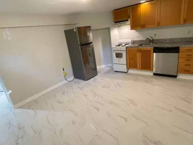 Main picture of 1656 Newton St NW