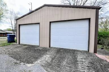 Main picture of 101 Farmers Ln