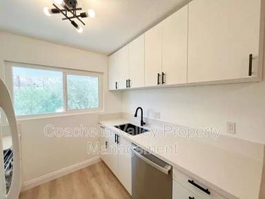 Main picture of 1900 S Palm Canyon Dr