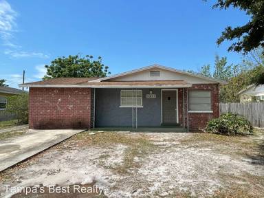 Main picture of 5932 Hilltop Ln W