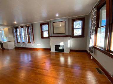 Main picture of 1539 Washington St