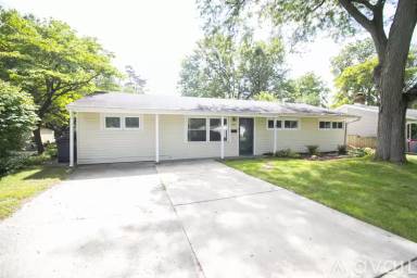 Main picture of 3001 Edgebrook Dr