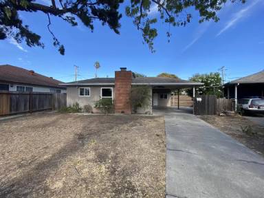 Main picture of 668 Santa Coleta Ct