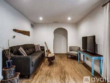 Main picture of 2803 Andrea Ln