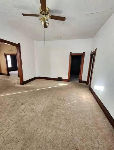 Main picture of 630 W Iron Ave